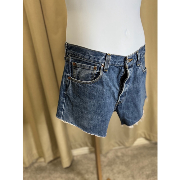 Levi’s 501 Denim Cutoffs Size 8 - Picture 8 of 11